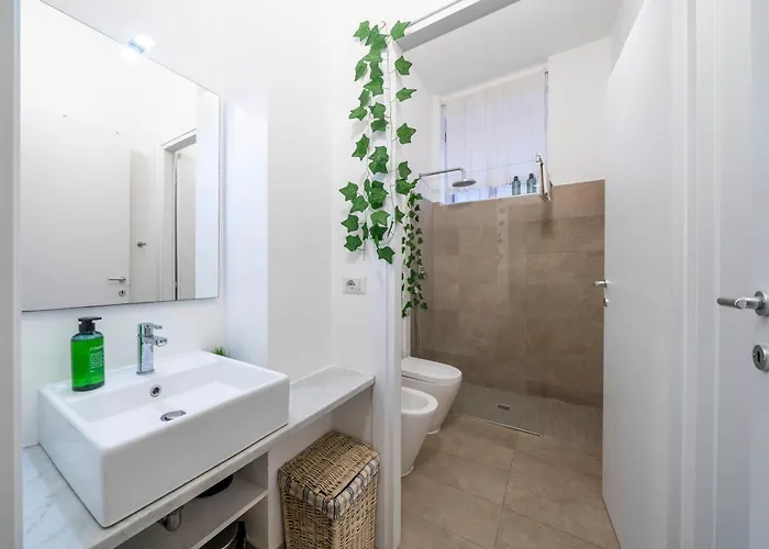Duomo 10 Min - Spacious In The Heart Of - Wifi * Mailand