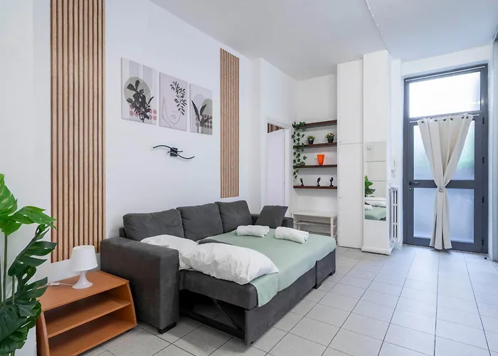 شقة Duomo 10 Min - Spacious In The Heart Of - Wifi