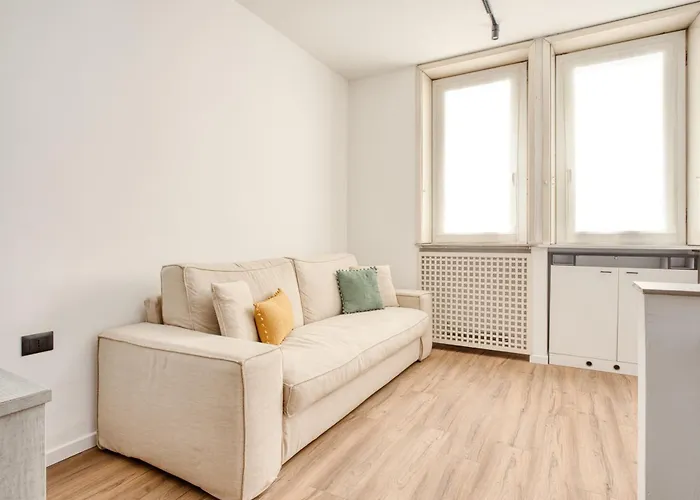 Confort - Nolo * Milan