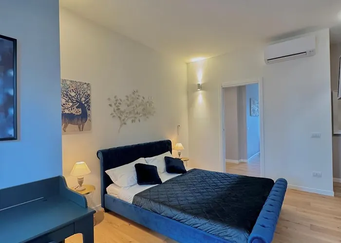 - - Life - Апартаменты