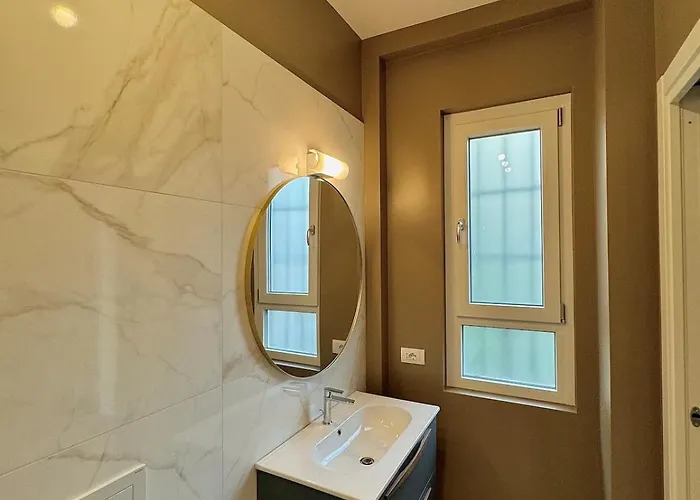 - - Life - Апартаменты *