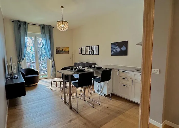 - - Life - Апартаменты