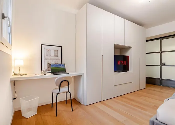 Appartamento Citylife 6 Guests - Xl Living And 2 Baths