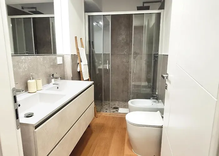 Citylife 6 Guests - Xl Living And 2 Baths Appartamento *