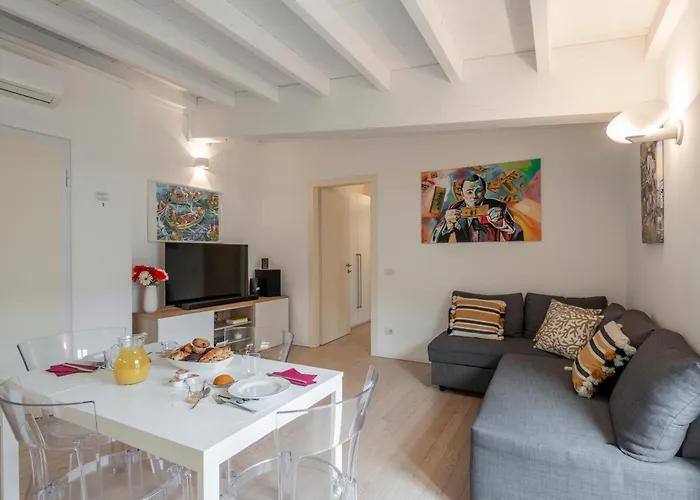 Umbria, 120 - Accogliente E Ben Collegato Mediolan