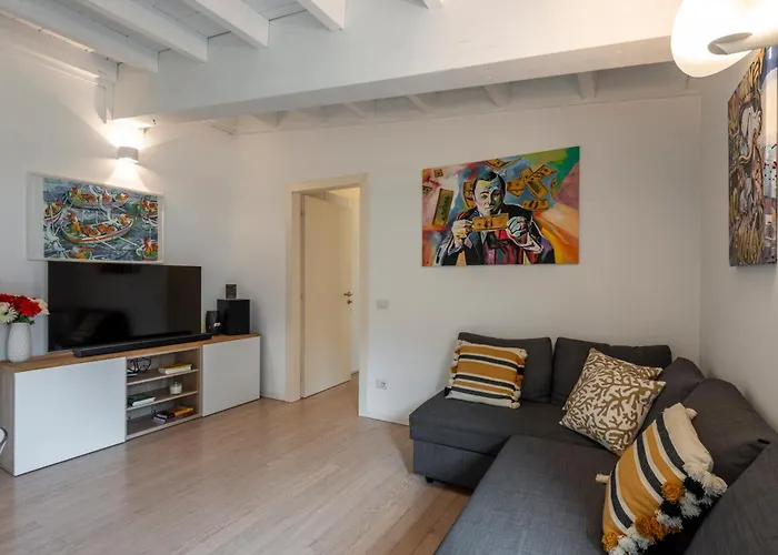 Umbria, 120 - Accogliente E Ben Collegato * Mediolan