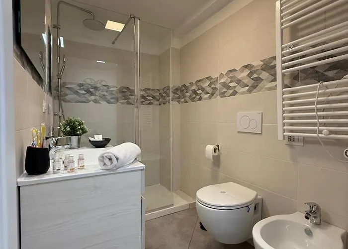 Daire Comfort Loft - 3 Bedrooms, 3 Baths, Fast Wi-fi *