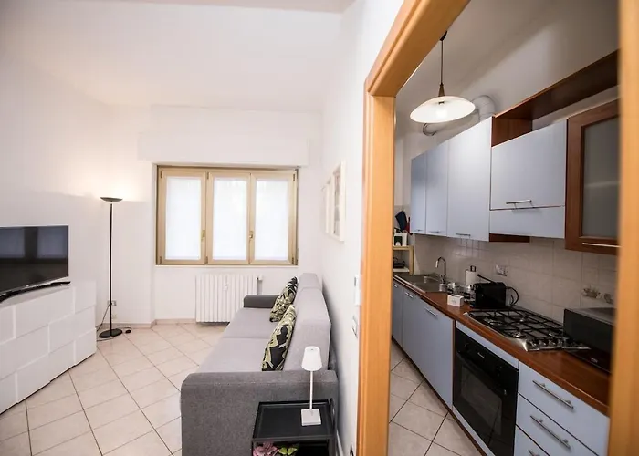 Metro 4 - Grazioso Bilocale Accogliente Apartament *