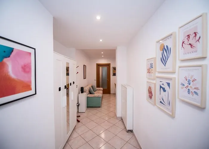 Metro 4 - Grazioso Bilocale Accogliente * 米兰