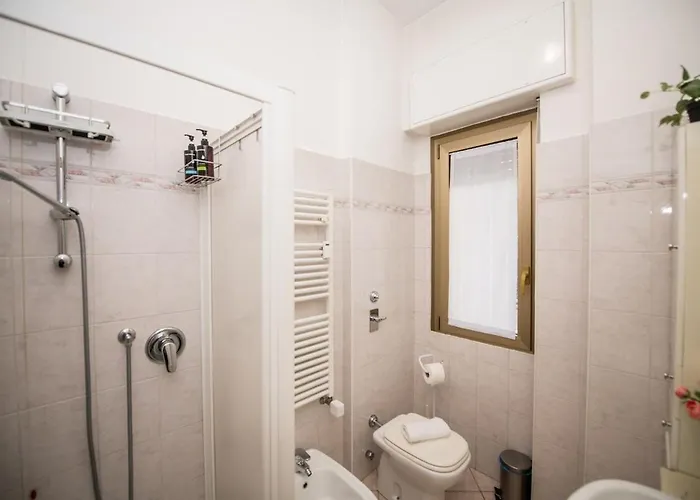 Metro 4 - Grazioso Bilocale Accogliente Apartament *