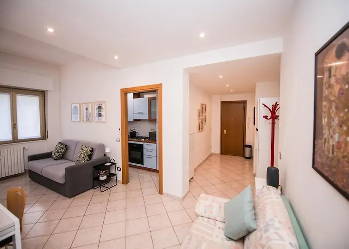 公寓 Metro 4 - Grazioso Bilocale Accogliente 米兰