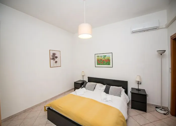 Metro 4 - Grazioso Bilocale Accogliente 公寓 *