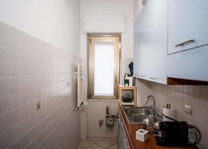 Metro 4 - Grazioso Bilocale Accogliente *