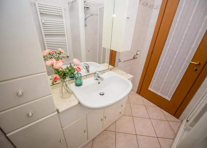 Metro 4 - Grazioso Bilocale Accogliente 公寓 米兰