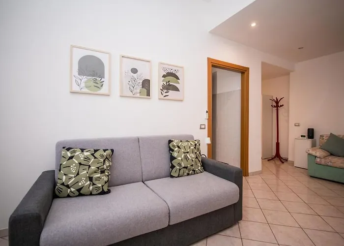 Metro 4 - Grazioso Bilocale Accogliente Apartament