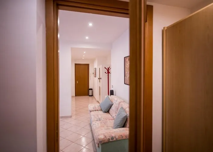 Metro 4 - Grazioso Bilocale Accogliente 米兰