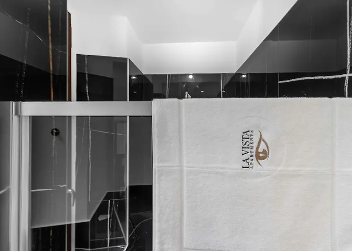 Vitruvio Palace - La Vista Милан