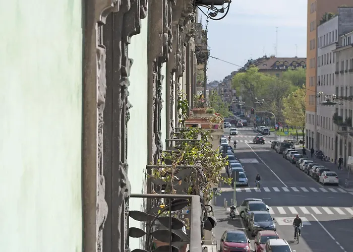 Splendido Quadrilocale Liberty In Porta Venezia Apartament Mediolan