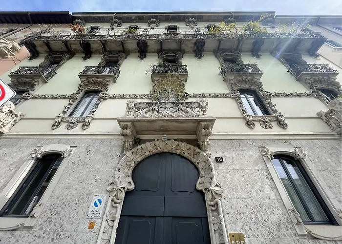 Splendido Quadrilocale Liberty In Porta Venezia * Mediolan