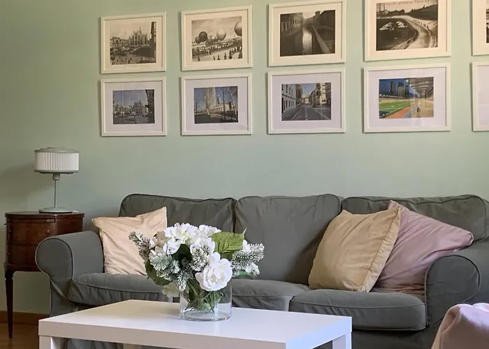 Apartament Splendido Quadrilocale Liberty In Porta Venezia *