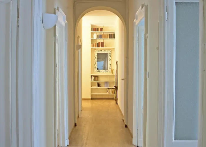 Apartament Splendido Quadrilocale Liberty In Porta Venezia