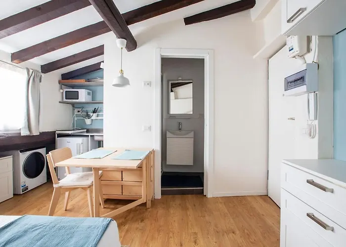 Cozy Near * מילאנו