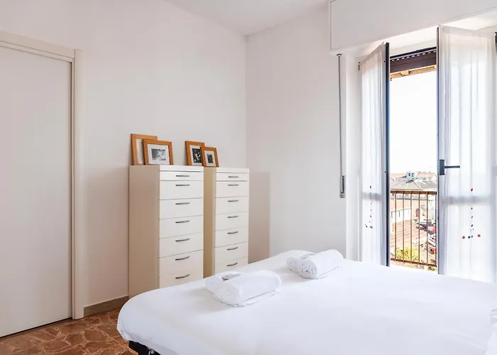 Daire Youhosty - Da Cermenate 12 *