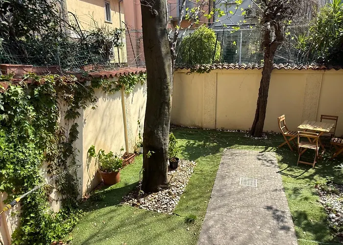 Squirrel's House Апартаменты Милан