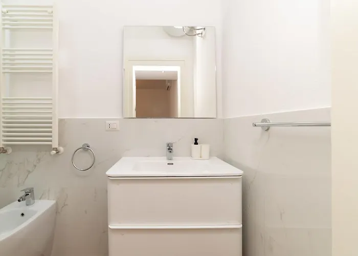 Appartement Moderno Bilocale Vicino Aeroporto Linate Self Check-in 24h & Wifi Veloce *