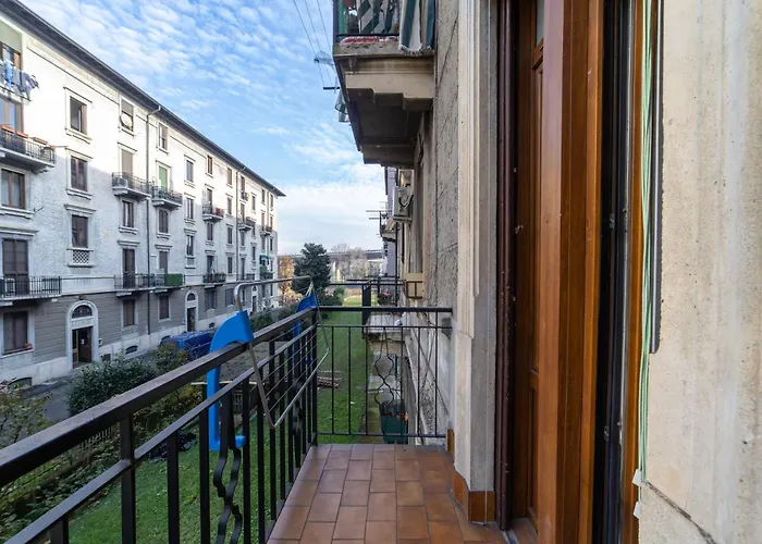 Appartement Moderno Bilocale Vicino Aeroporto Linate Self Check-in 24h & Wifi Veloce *