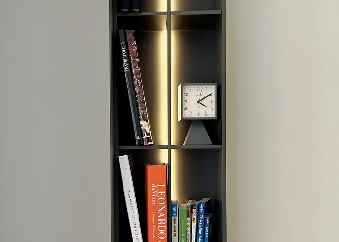 Appartement Morozzo1939 - An Authentic Milanese Home, Near Duomo Milaan