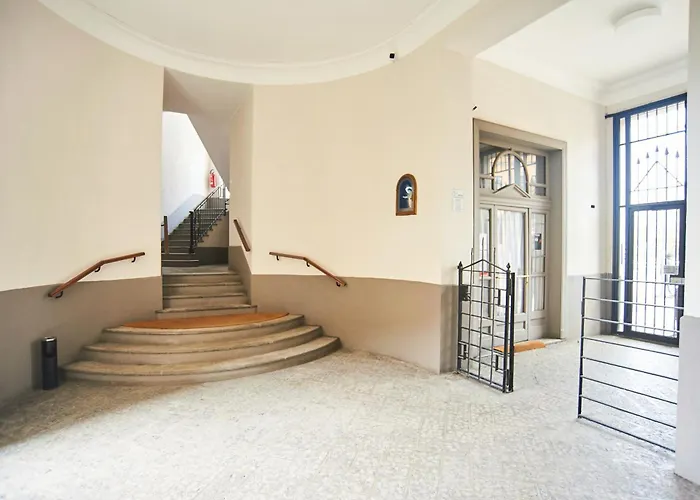 Design & Comfort A Metro A 2 Min Appartement *