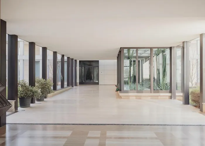 Gohost - Next To The Olympic Village Terrace * Milán