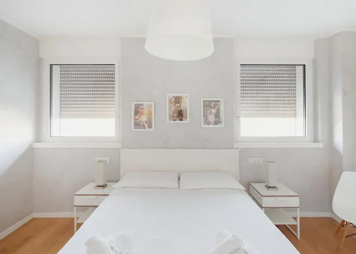 Apartmán Gohost - Next To The Olympic Village Terrace Milán