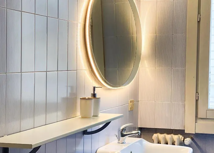 Davide Host | Casa Luvi, 20 Min. Duomo * Milán