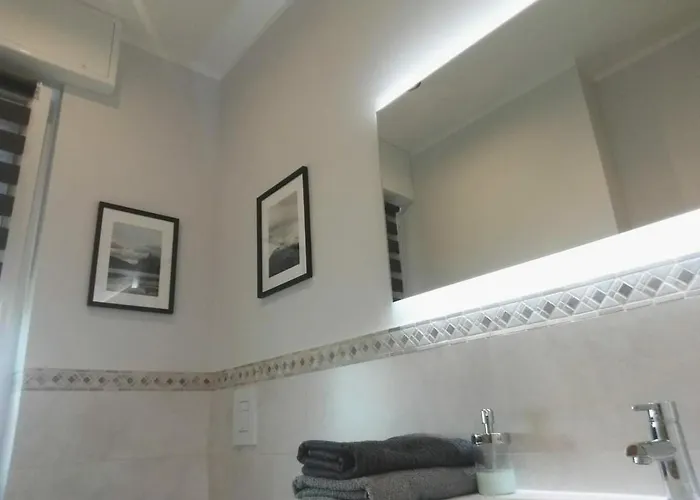 Sunny Terrace 2 Bedrooms *