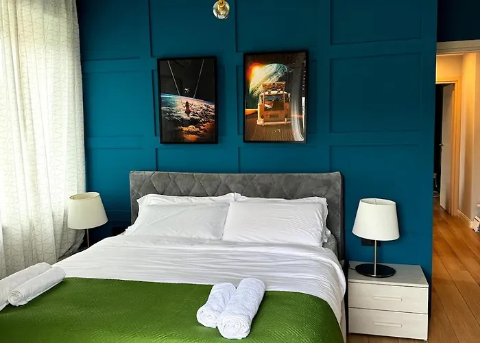 Sunny Terrace 2 Bedrooms *