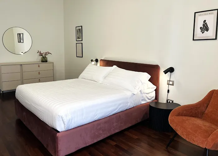 Fifty Eight Missori Three Bedrooms شقة ميلان