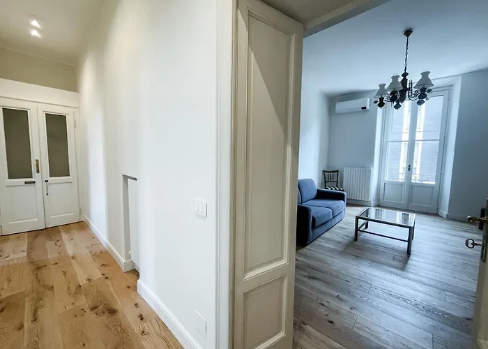 Villoresi - Large Flat Navigli, Milano