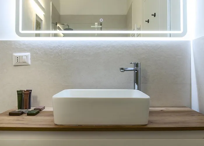 2 Bedrooms De Angeli - 20 Minuti Dal Salone Del Mobile * Milán