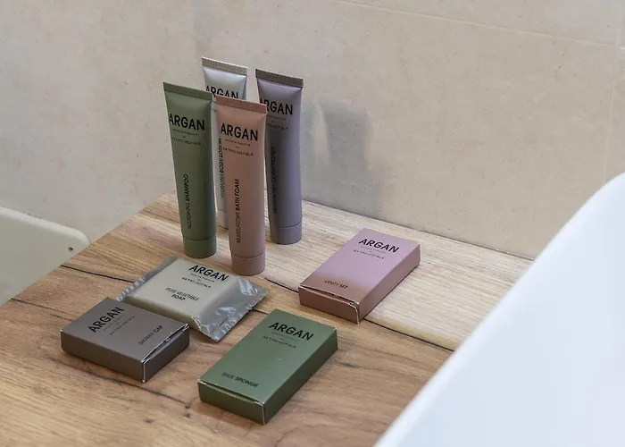 شقة 2 Bedrooms De Angeli - 20 Minuti Dal Salone Del Mobile