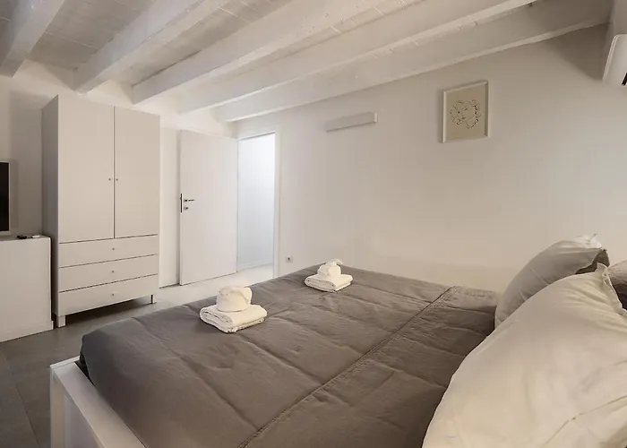 Apartment 2 Bedrooms De Angeli - 20 Minuti Dal Salone Del Mobile Mailand