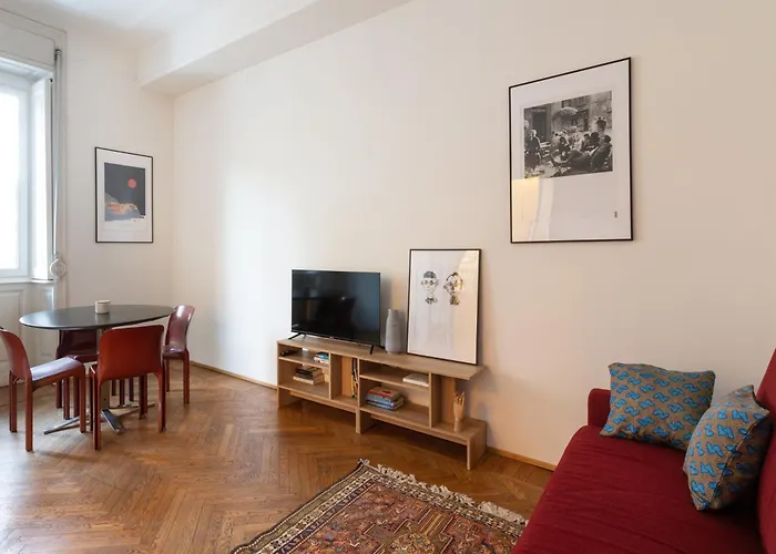 Apartment One Bedroom Of Comfort And Style In The Heart Of