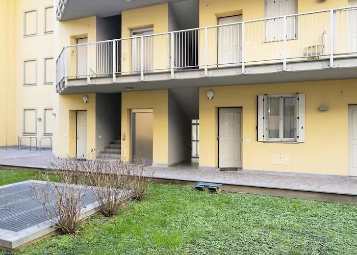 아파트 - Navigli, Duomo, *