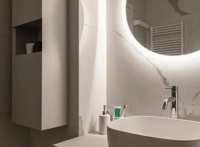 Stile Ed Eleganza Fra Stazione E Posta Venezia *