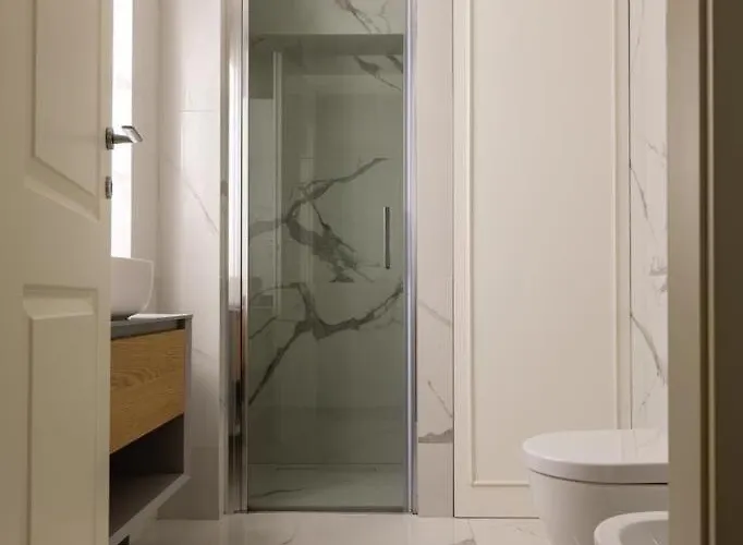 Stile Ed Eleganza Fra Stazione E Posta Venezia Apartmán *