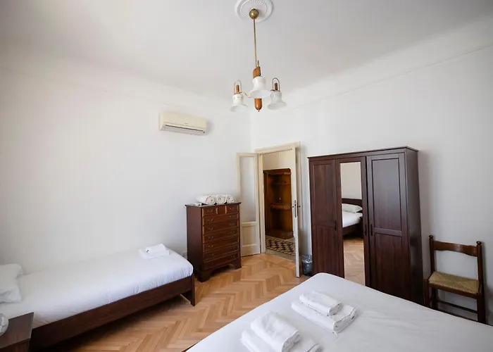 Apartament Moderno Trilocale In Zona Navigli Mediolan