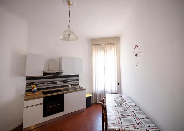 Apartament Moderno Trilocale In Zona Navigli