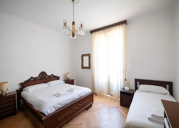 Apartament Moderno Trilocale In Zona Navigli *