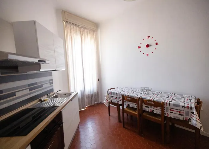 Apartament Moderno Trilocale In Zona Navigli *